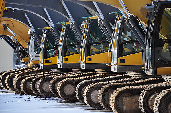 150 Fahrzeuge und Baumaschinen, um jegliche Bauarbeit auszuführen